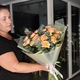 Букет из кустовой пионовидной розы 7 штук с эвкалиптом